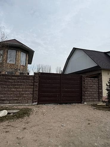 Продажа дач: Продаётся двухэтажный кирпичный дом с ограждённым участком и отдельной at lalafo.kg — 9 Продажа дач: Продаётся двухэтажный кирпичный дом с ограждённым участком и отдельной — 9