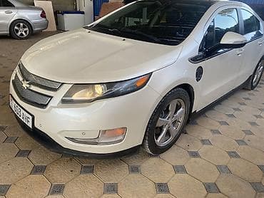 Chevrolet Volt: 2012 г., Гибрид, Хэтчбэк at lalafo.kg Chevrolet Volt: 2012 г., Гибрид, Хэтчбэк