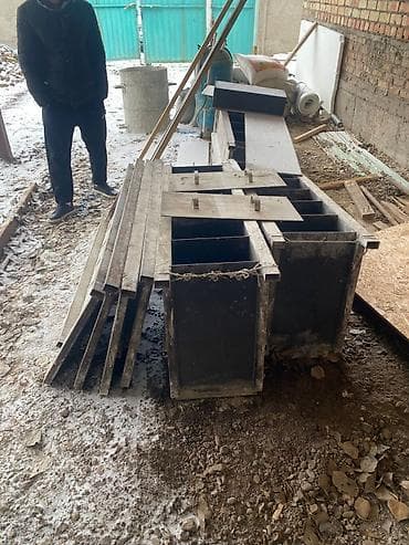 Комплект для изготовления шлакоблоков/бетонных блоков. В состав at lalafo.kg Комплект для изготовления шлакоблоков/бетонных блоков. В состав