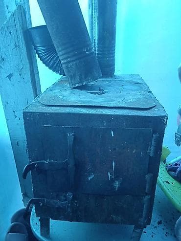 Металлическая печь-буржуйка с дымоходом - Материал: толстостенная at lalafo.kg Металлическая печь-буржуйка с дымоходом - Материал: толстостенная