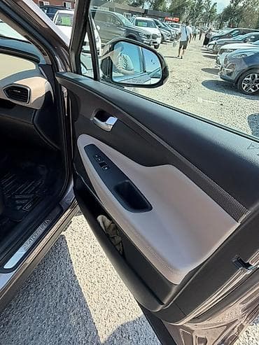 Hyundai Santa Fe: 2019 г., 0.2 л, Автомат, Бензин, Кроссовер at lalafo.kg Hyundai Santa Fe: 2019 г., 0.2 л, Автомат, Бензин, Кроссовер