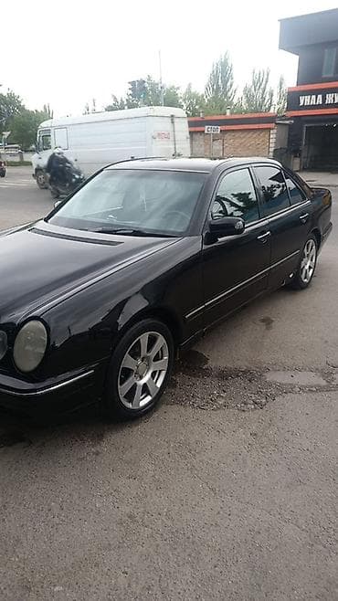 Mercedes-Benz E-Class: 2000 г., 3.2 л, Автомат, Бензин, Седан at lalafo.kg Mercedes-Benz E-Class: 2000 г., 3.2 л, Автомат, Бензин, Седан