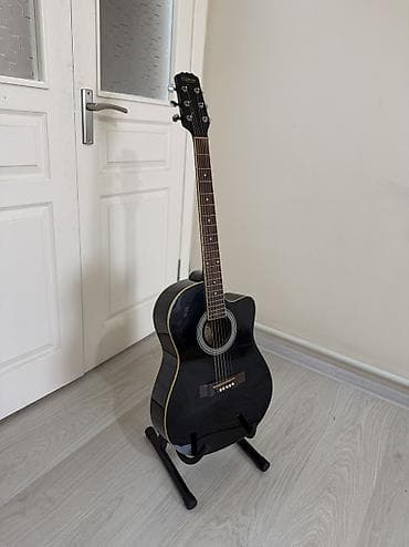 Срочно продается акустическая гитара 40 размер гитара очень хорошего at lalafo.kg Срочно продается акустическая гитара 40 размер гитара очень хорошего