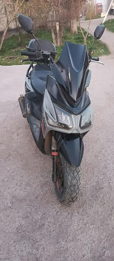 Тип скутера 180 куб. см, Бензин, Б/у at lalafo.kg Тип скутера 180 куб. см, Бензин, Б/у