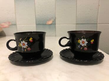 Продаю две чашки с блюдцами емкостью по 200 мл цена 650 сом at lalafo.kg Продаю две чашки с блюдцами емкостью по 200 мл цена 650 сом