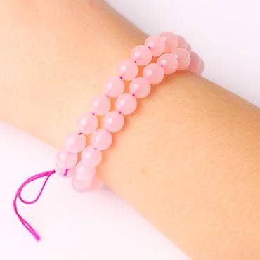 Нежные розовые бусины на прочной нити — идеальный материал для at lalafo.kg Нежные розовые бусины на прочной нити — идеальный материал для