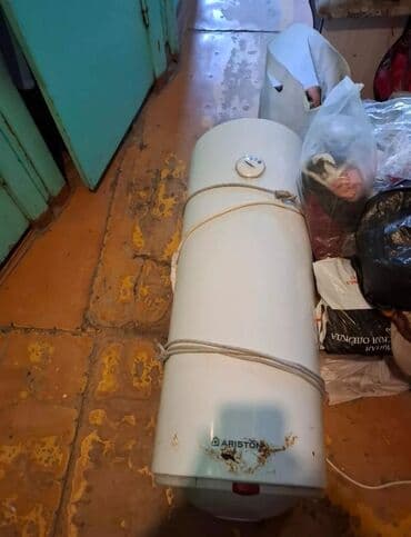 Накопительный водонагреватель Объем бака: 60 л, Ariston, Электрический, Регулятор температуры, Эмалированная сталь, Б/у at lalafo.kg Накопительный водонагреватель Объем бака: 60 л, Ariston, Электрический, Регулятор температуры, Эмалированная сталь, Б/у