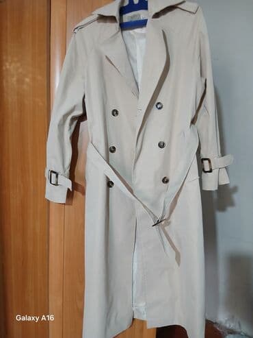 Плащ, Тренчкот, Двубортная модель at lalafo.kg Плащ, Тренчкот, Двубортная модель