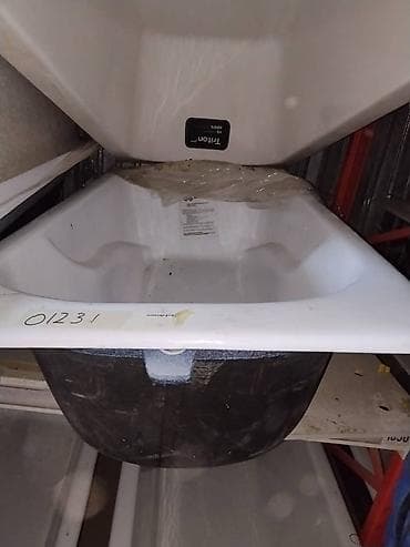 Акриловая ванна Triton 1500 - Тип: прямоугольная акриловая ванна - at lalafo.kg Акриловая ванна Triton 1500 - Тип: прямоугольная акриловая ванна -