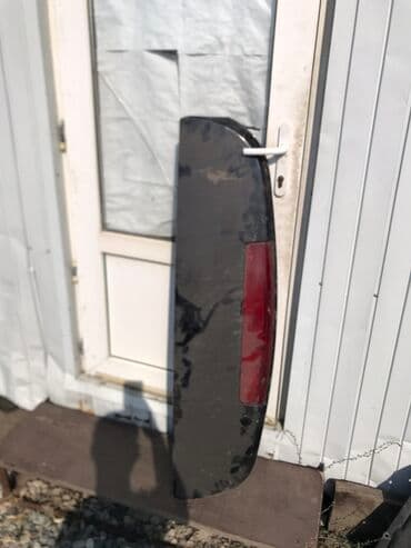 Задний спойлер Land Rover 2007 г., Б/у, Оригинал at lalafo.kg Задний спойлер Land Rover 2007 г., Б/у, Оригинал