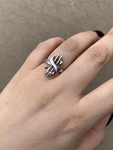 Күмүш сөйкөлөр: Серебристое кольцо с символом доллара - Материал: серебро 925 - lalafo.kg да — 1 Күмүш сөйкөлөр: Серебристое кольцо с символом доллара - Материал: серебро 925 - — 1