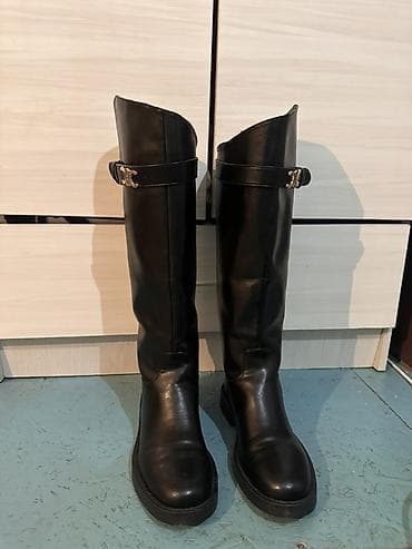 Сапоги, 39.5, Celine, Б/у, цвет - Черный, Бесплатная доставка, Платная доставка at lalafo.kg Сапоги, 39.5, Celine, Б/у, цвет - Черный, Бесплатная доставка, Платная доставка