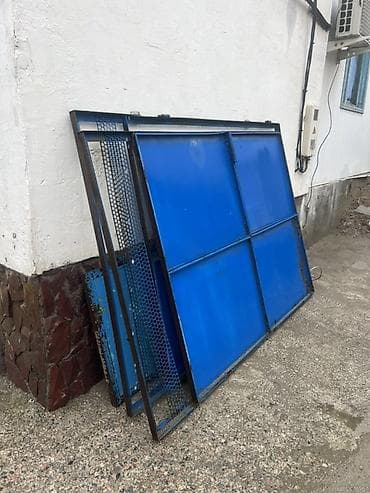 Металлические распашные ворота с калиткой - Материал: стальной каркас at lalafo.kg Металлические распашные ворота с калиткой - Материал: стальной каркас