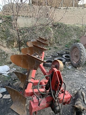 Навесной оборотный плуг для трактора - Конструкция: четырехкорпусный at lalafo.kg Навесной оборотный плуг для трактора - Конструкция: четырехкорпусный