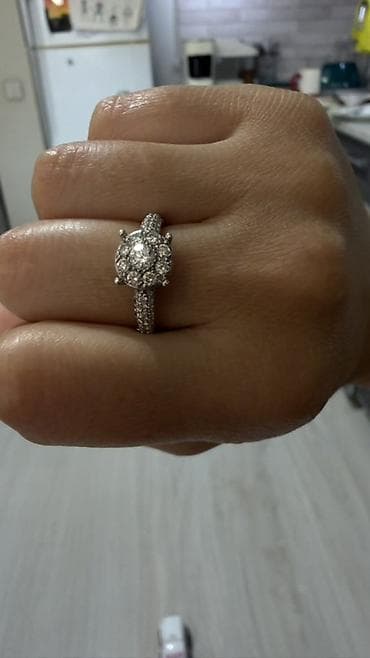 Кольцо, Помолвочное, Женские at lalafo.kg — 1 Кольцо, Помолвочное, Женские — 1