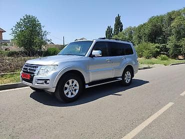 Mitsubishi Pajero: 2015 г., 3.5 л, Автомат, Бензин, Внедорожник at lalafo.kg Mitsubishi Pajero: 2015 г., 3.5 л, Автомат, Бензин, Внедорожник