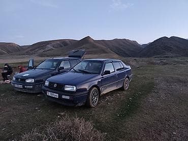 Volkswagen Vento: 1993 г., 1.8 л, Механика, Бензин, Седан at lalafo.kg Volkswagen Vento: 1993 г., 1.8 л, Механика, Бензин, Седан