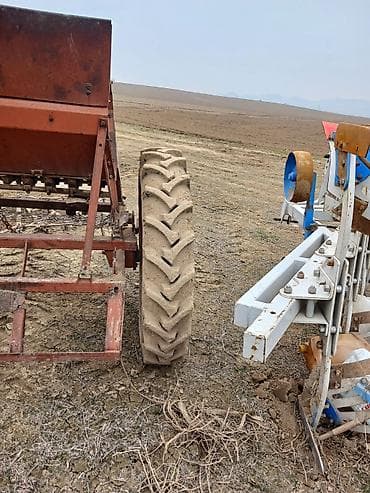 Тоют тараткычтар: Дан сеялкалары, Башка, Колдонулган lalafo.kg да — 1 Тоют тараткычтар: Дан сеялкалары, Башка, Колдонулган — 1