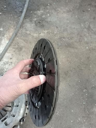 Продается диск цепление на спринтер сди тди и на Фольксваген Лт 35 at lalafo.kg Продается диск цепление на спринтер сди тди и на Фольксваген Лт 35