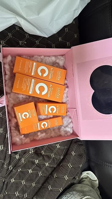 Подарочный набор для ухода за кожей с витамином C SADOER (линейка 5x at lalafo.kg Подарочный набор для ухода за кожей с витамином C SADOER (линейка 5x