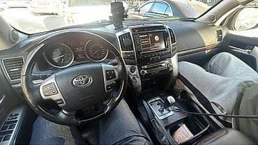 Toyota Land Cruiser: 2012 г., 4.6 л, Автомат, Бензин, Внедорожник at lalafo.kg Toyota Land Cruiser: 2012 г., 4.6 л, Автомат, Бензин, Внедорожник