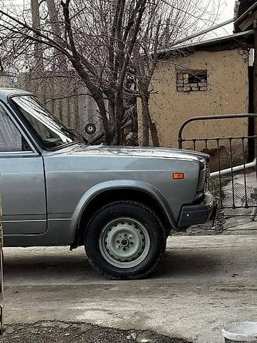 ВАЗ (ЛАДА) 2107: 2011 г., 1.6 л, Механика, Бензин, Седан at lalafo.kg ВАЗ (ЛАДА) 2107: 2011 г., 1.6 л, Механика, Бензин, Седан