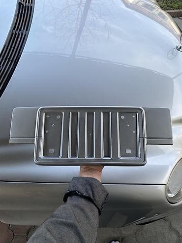 Адаптер/кронштейн номерного знака Audi A6 C5 at lalafo.kg Адаптер/кронштейн номерного знака Audi A6 C5