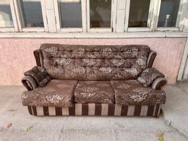 Прямой диван, Б/у, Трехместный at lalafo.kg Прямой диван, Б/у, Трехместный