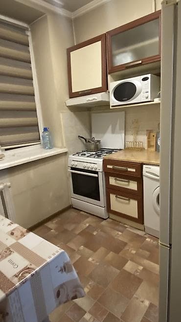 2 бөлмө, Менчик ээси, Чогуу жашоосу жок, Толугу менен эмереги бар lalafo.kg да — 3 2 бөлмө, Менчик ээси, Чогуу жашоосу жок, Толугу менен эмереги бар — 3