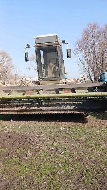 Роторные жатки: Жатка к сельскохозяйственному комбайну (зерновая) - Широкозахватная at lalafo.kg — 3 Роторные жатки: Жатка к сельскохозяйственному комбайну (зерновая) - Широкозахватная — 3