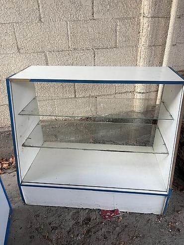 Стеклянные прилавки/витрины для магазина - Два вида: 1) Наклонная at lalafo.kg Стеклянные прилавки/витрины для магазина - Два вида: 1) Наклонная