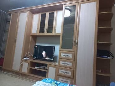 Срочно продается стенка 27000 at lalafo.kg Срочно продается стенка 27000