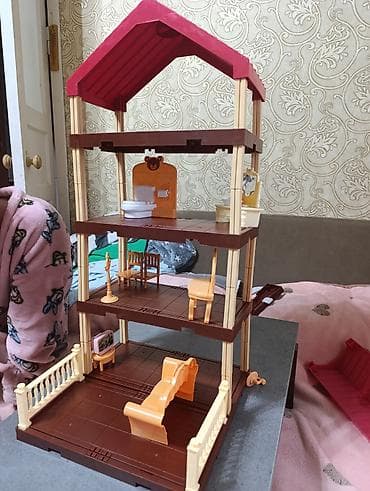 Конструктор -домик,можно собирать по разному.очень увлекательное at lalafo.kg Конструктор -домик,можно собирать по разному.очень увлекательное