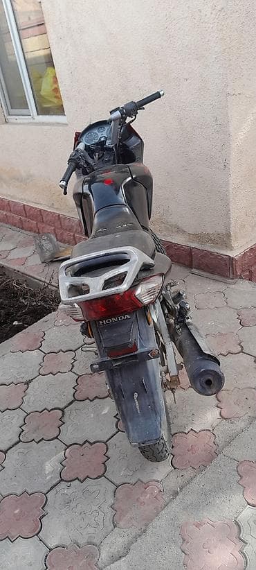 Классический мотоцикл Honda, 150 куб. см, Бензин, Взрослый, Б/у at lalafo.kg Классический мотоцикл Honda, 150 куб. см, Бензин, Взрослый, Б/у