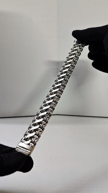 Мужской массивный браслет из нержавеющей стали. - Материал at lalafo.kg Мужской массивный браслет из нержавеющей стали. - Материал