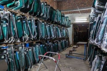 Лобовое Toyota, Оригинал at lalafo.kg Лобовое Toyota, Оригинал