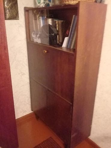 Книжный шкаф, Б/у, Дерево at lalafo.kg — 1 Книжный шкаф, Б/у, Дерево — 1