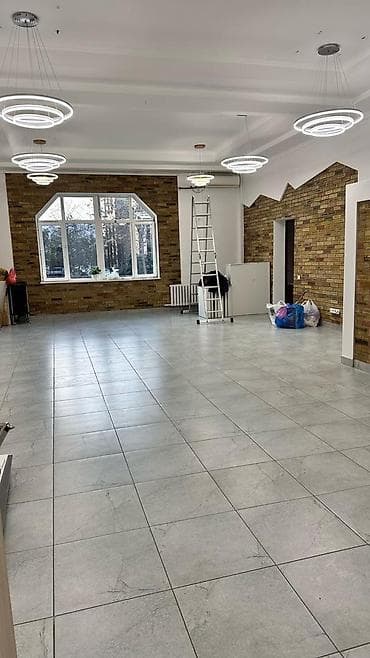 Сдается в долгосрочную аренду многофункциональное помещение по бизнес at lalafo.kg Сдается в долгосрочную аренду многофункциональное помещение по бизнес