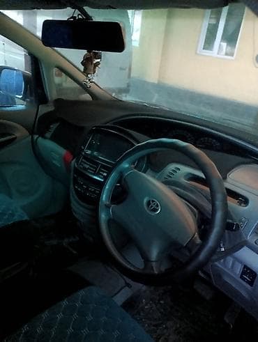 Toyota Estima: 2002 г., 2.4 л, Автомат, Газ, Минивэн at lalafo.kg Toyota Estima: 2002 г., 2.4 л, Автомат, Газ, Минивэн