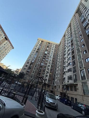 3 комнаты, 103 м², Площадь Ала-Тоо Элитка, 15 этаж, Евроремонт at lalafo.kg 3 комнаты, 103 м², Площадь Ала-Тоо Элитка, 15 этаж, Евроремонт