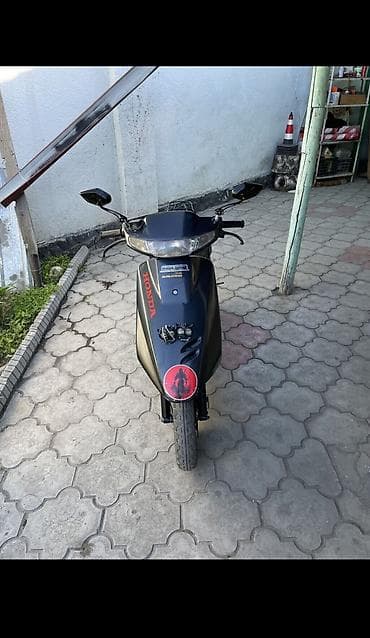 Мини мопед Honda, 50 куб. см, Бензин, Б/у at lalafo.kg Мини мопед Honda, 50 куб. см, Бензин, Б/у