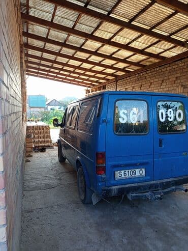 Линолеум: Жеңил жүк ташуучу унаа, Ford lalafo.kg да — 1 Линолеум: Жеңил жүк ташуучу унаа, Ford — 1