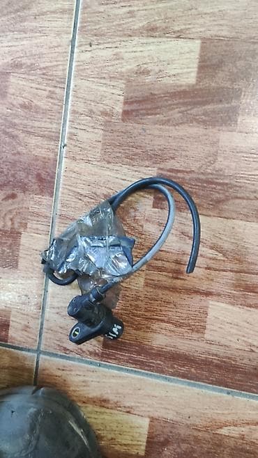 Toyota Wish датчик ABS, Тойота Виш датчик АБС Переднее правое at lalafo.kg Toyota Wish датчик ABS, Тойота Виш датчик АБС Переднее правое