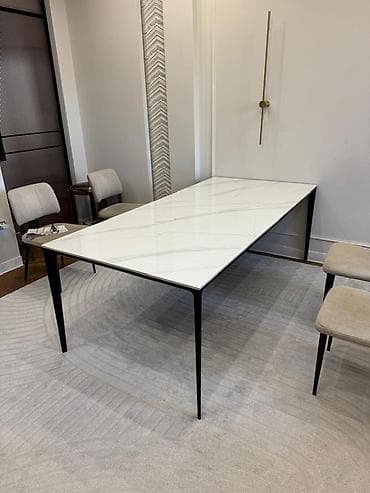 Стол для зала, Не раскладной, Прямоугольный at lalafo.kg Стол для зала, Не раскладной, Прямоугольный