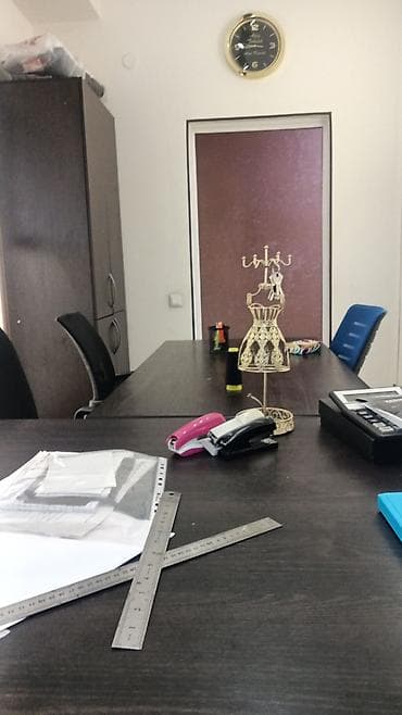 Офис шкафтары: Офисная мебель комплектом Состав: - Два рабочих стола из темного ЛДСП lalafo.kg да — 2 Офис шкафтары: Офисная мебель комплектом Состав: - Два рабочих стола из темного ЛДСП — 2