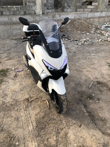 Макси-скутер 160 куб. см, Бензин at lalafo.kg Макси-скутер 160 куб. см, Бензин
