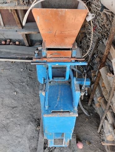 -станок для изготовления шлакоблоков/бетонных блоков. Особенности и at lalafo.kg -станок для изготовления шлакоблоков/бетонных блоков. Особенности и