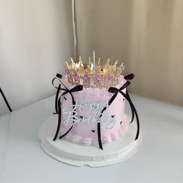 Дизайнерские торты на заказ - Индивидуальный дизайн для любого at lalafo.kg Дизайнерские торты на заказ - Индивидуальный дизайн для любого