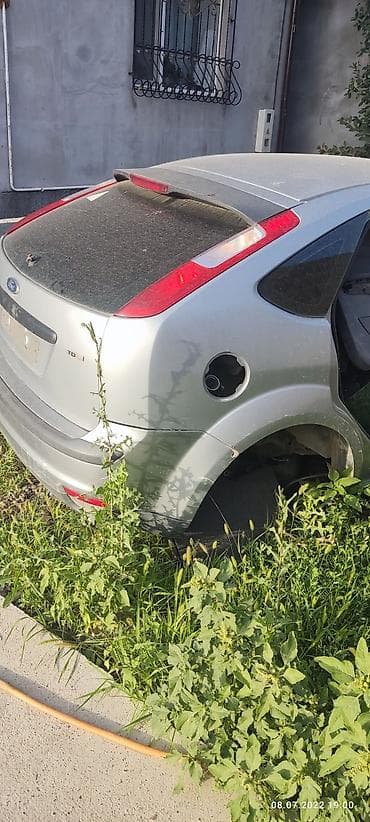 Фокус. 2006 Багажник. Зад бампера at lalafo.kg Фокус. 2006 Багажник. Зад бампера