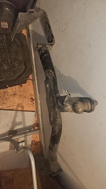 Фаркоп Для легковых авто Lexus, Б/у, Самовывоз at lalafo.kg Фаркоп Для легковых авто Lexus, Б/у, Самовывоз